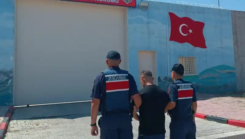 Afyon’da Suç Çetesi Çökertildi: 9 Kişi Yakalandı