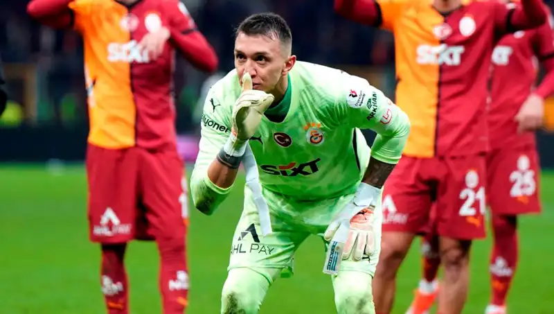 Muslera'nın Yerini Alacak İsim Kim Olacak? Transfer Dedikoduları Hız Kazandı!
