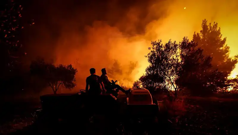 Çanakkale'de Yangın Alarmı: 785 Kişi Öğle Saatlerinde Tahliye Edildi