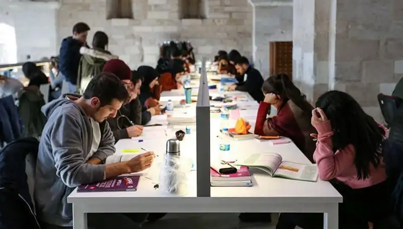 Üniversiteler Yeni Eğitim Yılını Ne Zaman Başlatacak?