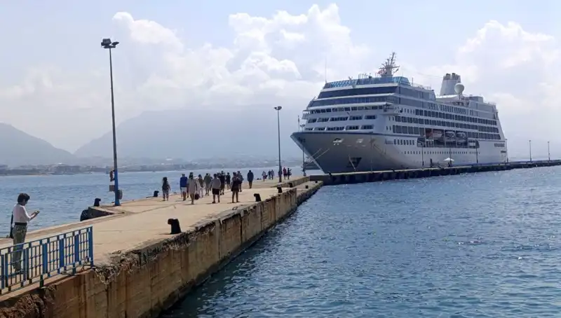 Alanya'ya Bir Aşk Masalı: ABD'li Turistlerin Kruvaziyer Serüveni
