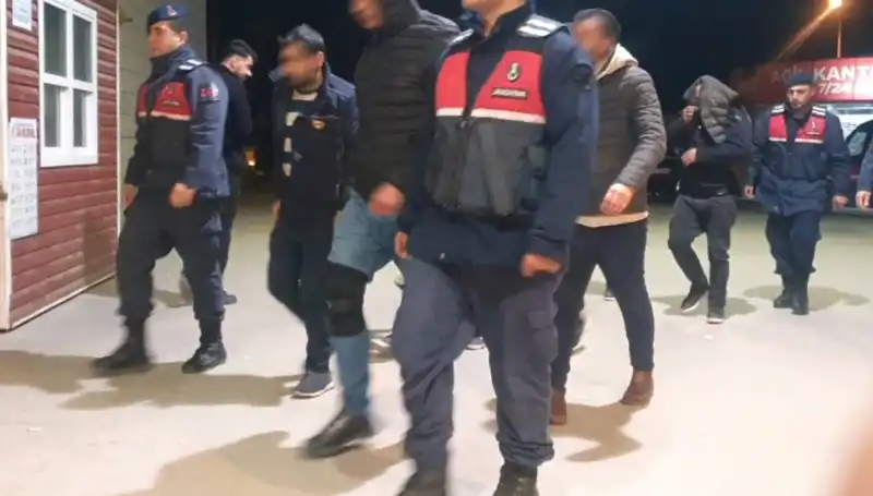 Bağ Evinde Uyuşturucu Partisine Baskın: Şok Edici Gelişmeler