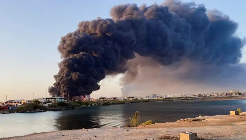Port Sudan’da Şok Edici Patlamalar: Havalimanı ve Ordu Üssü Hedef Alındı