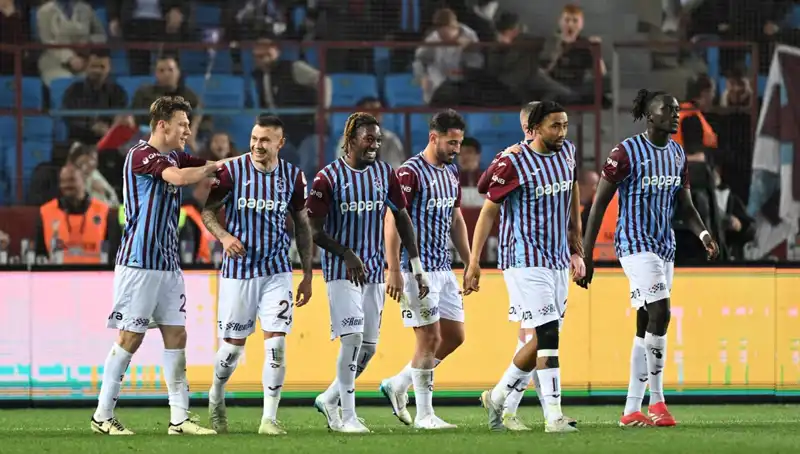 Trabzonspor'da Fenerbahçe Derbisi Öncesi Sakatlık Şoku Yaşanıyor!