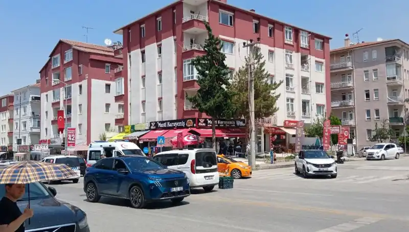 Taksi ve Otomobil Çarpıştı: Kaza Sonrası Yaşananlar ve Gelişmeler