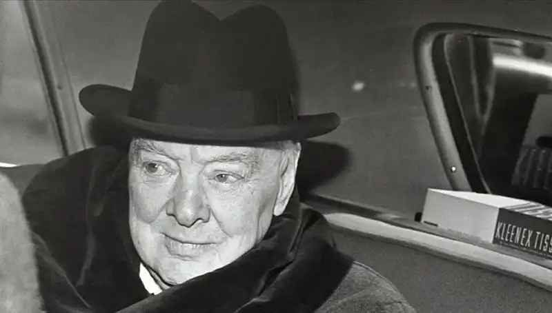 Churchill’in Bekar Evi Tarihi Bir Hatıra Olarak Satışta