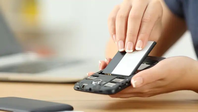 Xiaomi CEO'su Karpuz Testi ile Batarya Dayanıklılığını Gözler Önüne Serdi
