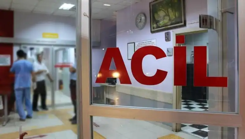 Burdur'da Bıçaklı Kavga: Bir Kişi Ağır Yaralandı!