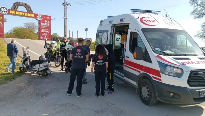 Edirne'de Motosiklet Kazası: Gençlerin Hayatını Kayıp Ettiren Olay