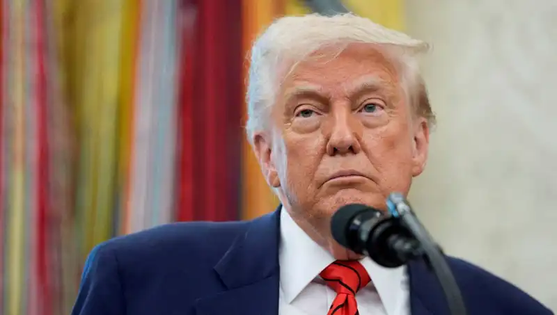 Trump, G7 Zirvesi'nden Ani Ayrılışla Dikkatleri Üzerine Çekti