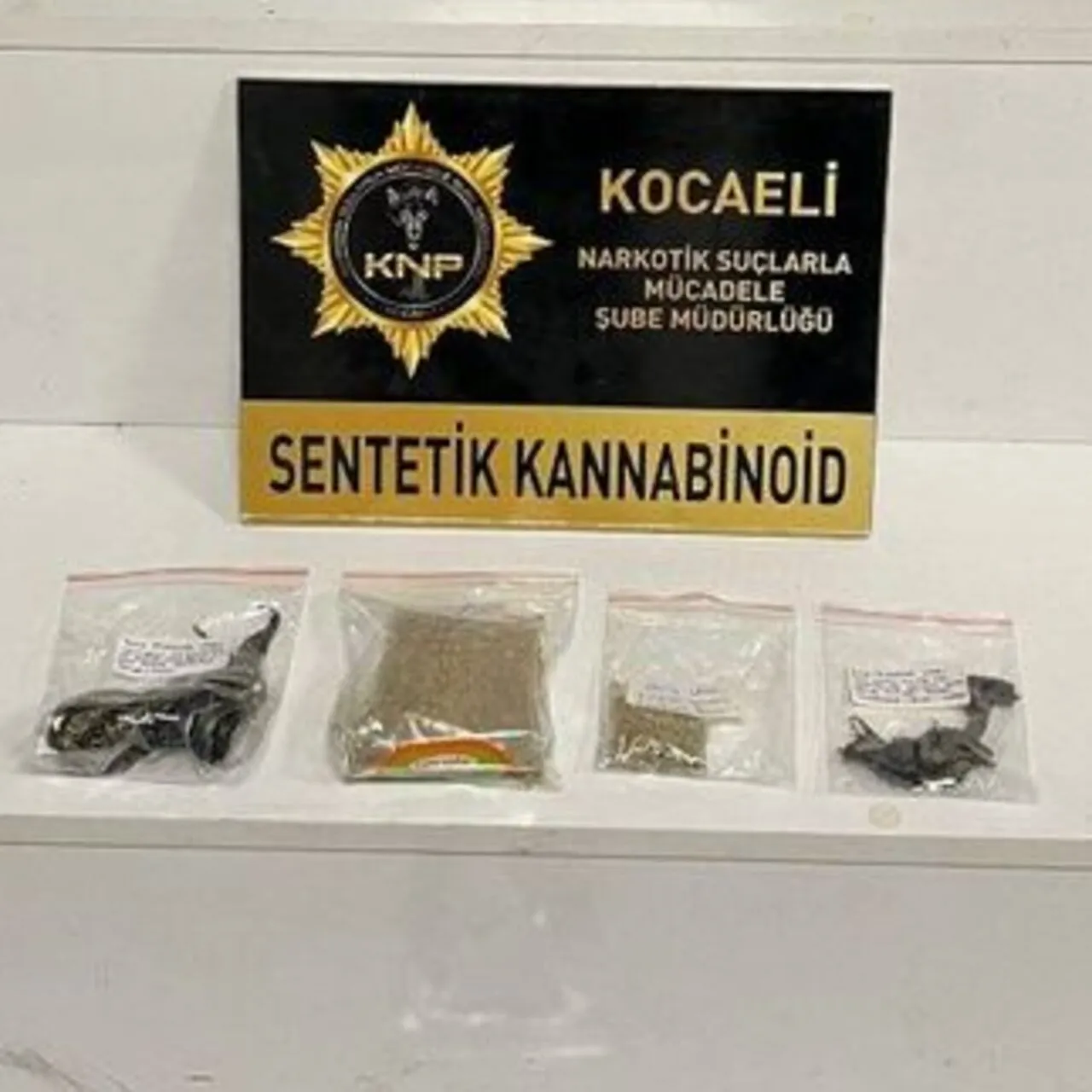 Kocaeli’de Uyuşturucu Operasyonu: 3 Kişi Tutuklandı