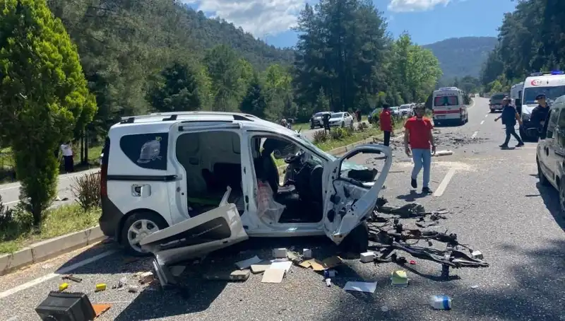 Marmaris'te Feci Kaza: 2 Ölü, Çok Sayıda Yaralı Var