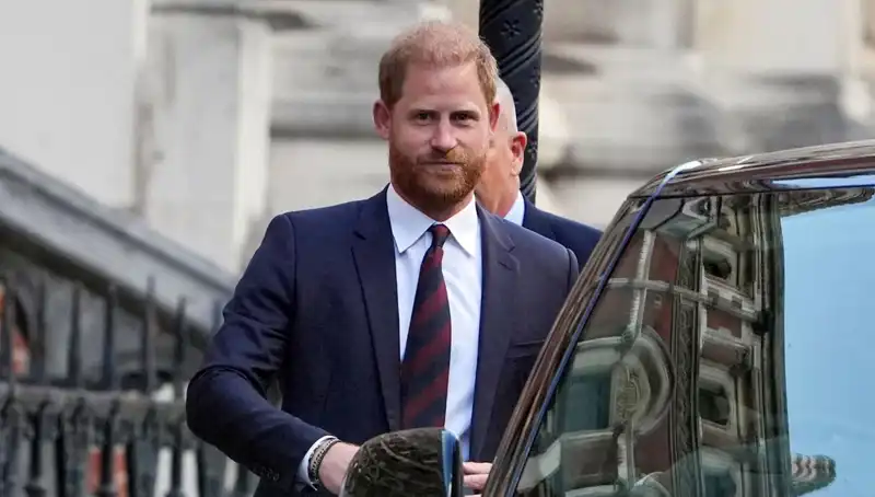 Prens Harry, Kraliyet Ailesi ile Barışmak İçin Yeni Bir Çaba İçinde