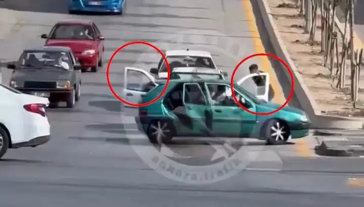 Trafikte Bıçak ve Kılıçlarla Saldırı: Güvenlik Endişeleri Artıyor