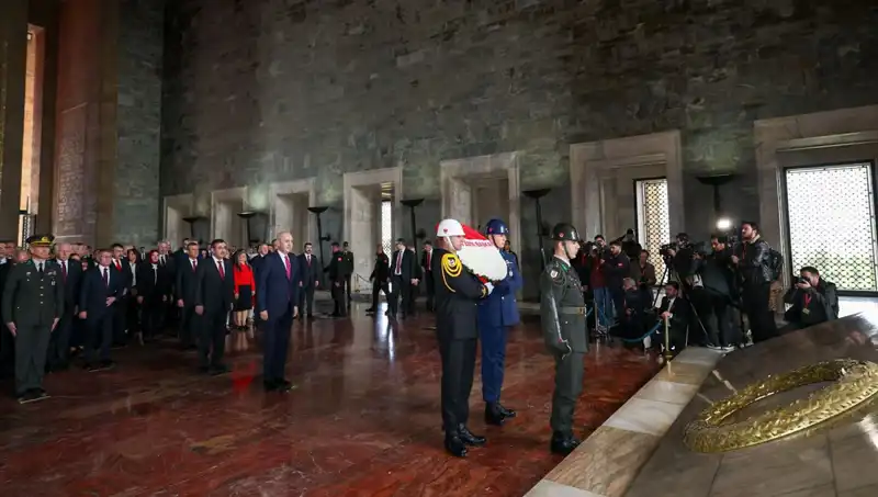 Devlet Erkanı Anıtkabir’de: Ata’ya Saygı, Geleceğe Vizyon