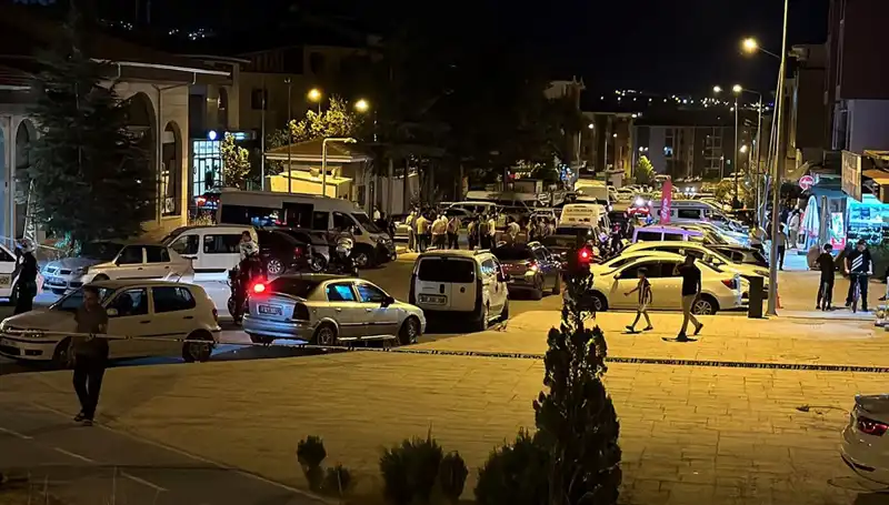 İki Aile Arasında Çıkan Kavga: 1 Ağır Yara, 3 Yaralı!