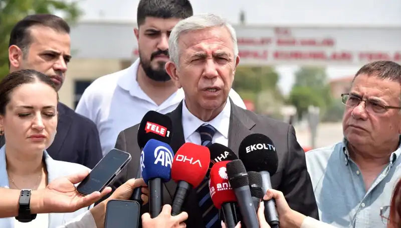 Mansur Yavaş, Muhittin Böcek’i Ziyaret Ederek İş Birliğini Güçlendirdi
