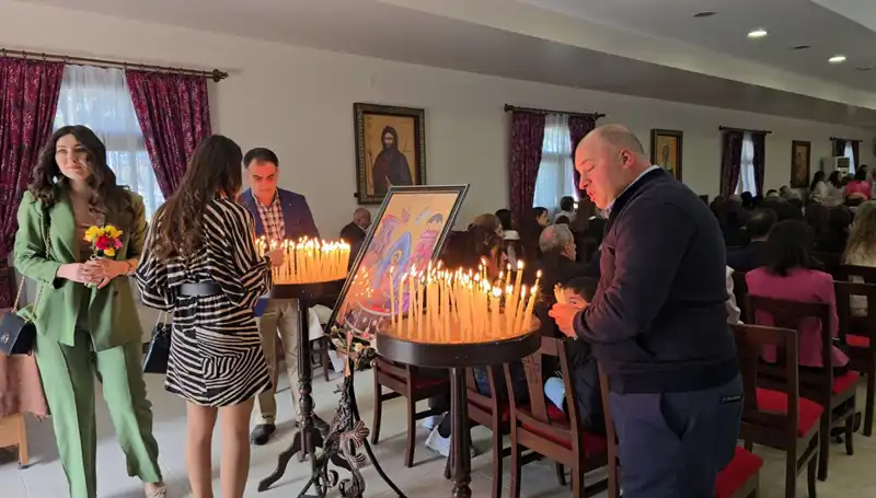 Hatay'da Renkli ve Coşkulu Çiçek Bayramı Kutlandı