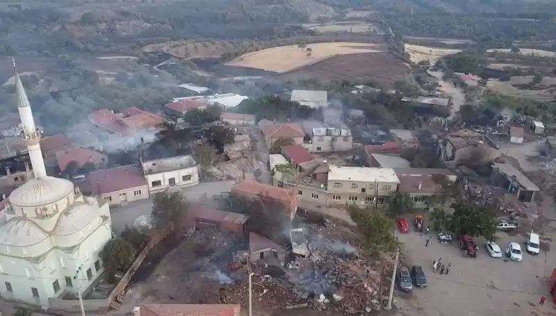 Çanakkale'deki Orman Yangınında Durum Ciddi: Havadan Görüntülerle Gerçekler Ortaya Çıktı
