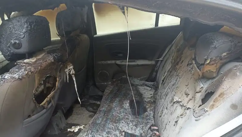 Esenyurt'ta Tehdit ve Şantaj Olayı: Arabasını Yakan Şahıs Polisle Karşı Karşıya Geldi