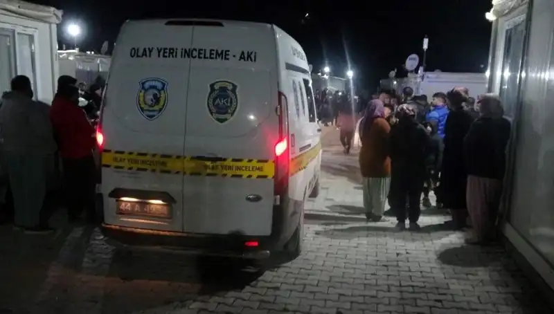 ** Husumet Yüzünden Çıkan Kavgada Kan Aktı: Olayın Detayları Ortaya Çıktı!**