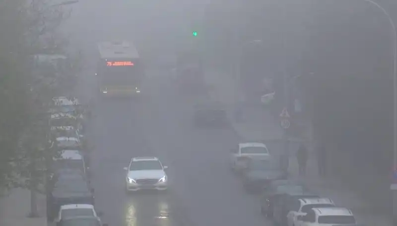 İstanbul'da Sisin Gizemi: Görüş Mesafesi Düşüyor!