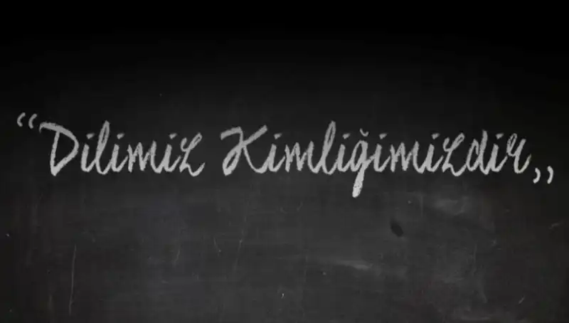 Türk Dil Bayramı Nedir? Gelenekleri ve Kutlama Mesajlarıyla Anlatalım